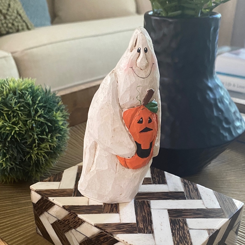 VINTAGE EDDIE WALKER GHOST AND PUMPKIN FIGURINE